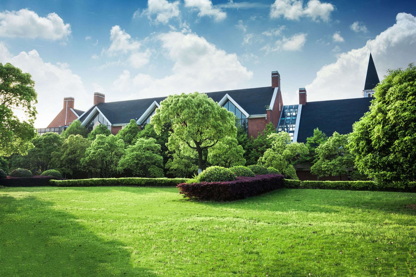Commercial & HOA in Nashville, TN by Bryan Lawn Care