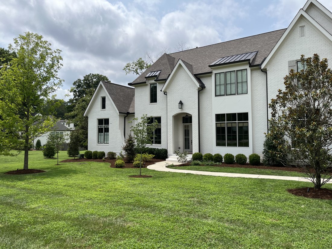Fertilization & Weed Control details in Nashville, TN