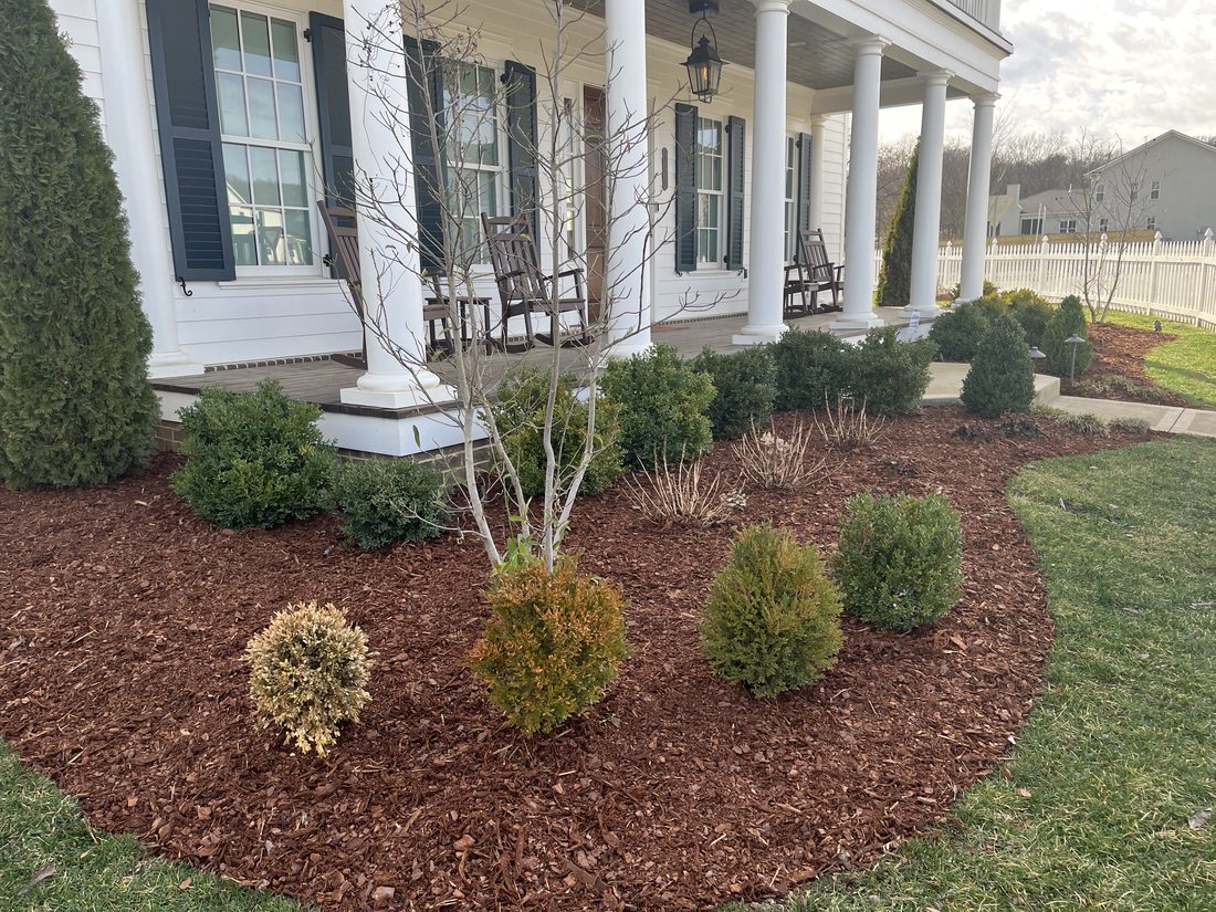 Mulch beds near Belle Meade, TN